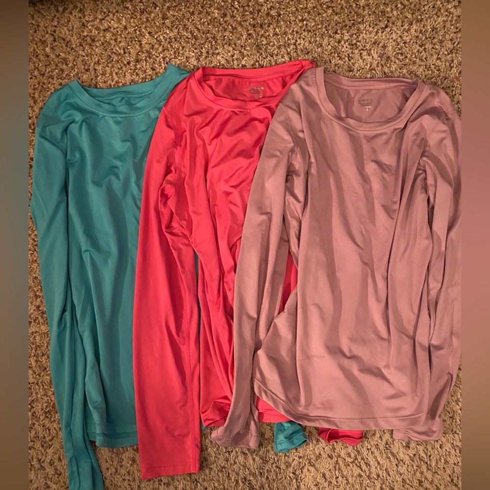 Womens set of 3 dri-fit shirts